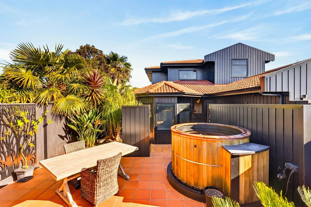 Napier Hill 4房  Renovated and Ready to be Yours