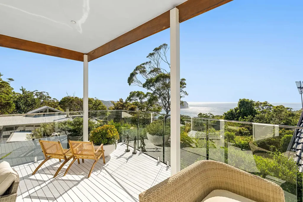 Macmasters Beach 4ห้องนอน Elevated Coastal Living With Ocean Views And Resort-Style Entertaining
