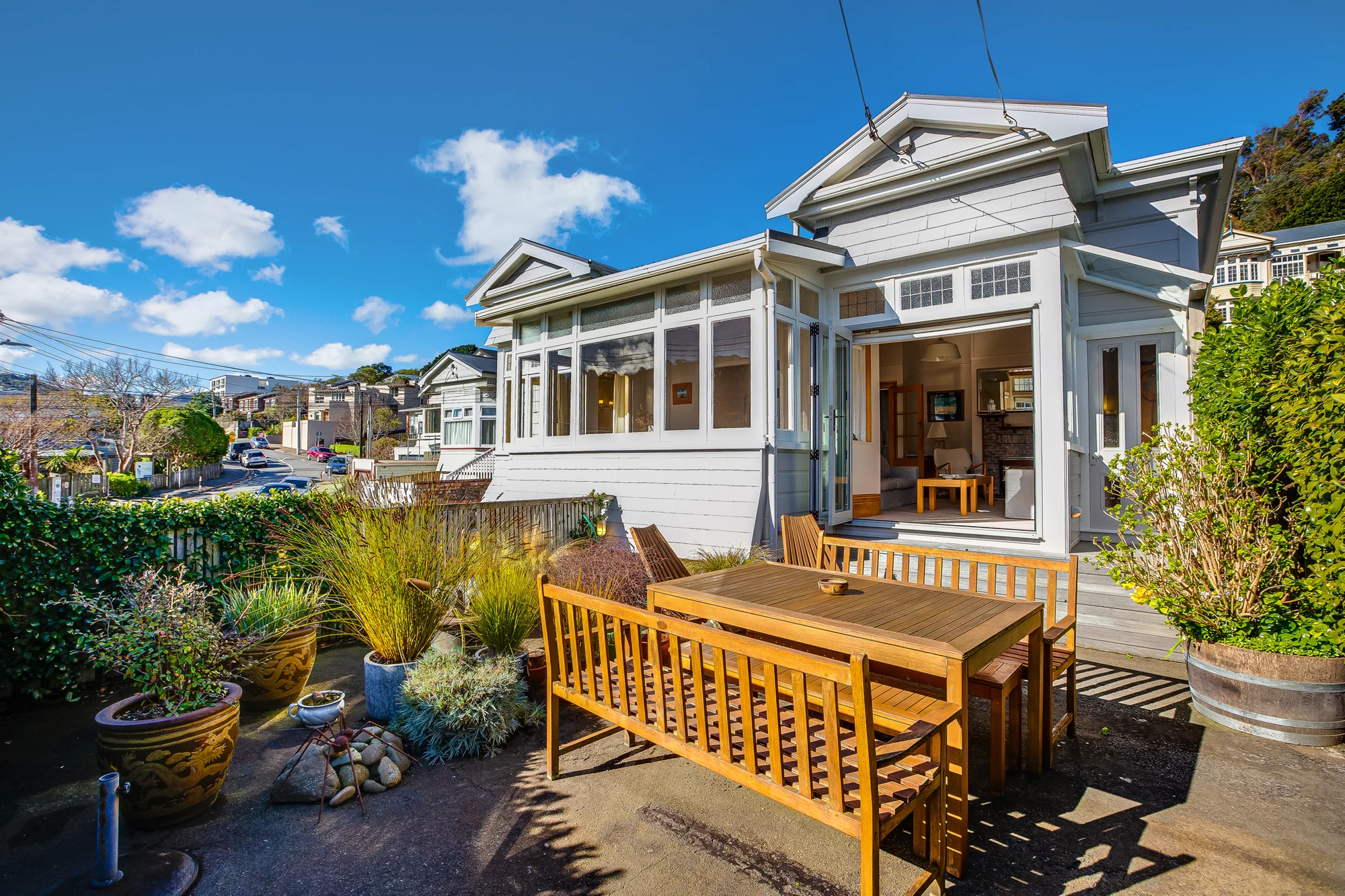 Hataitai 3房  Single Level. Sun-Filled. Perfectly Located