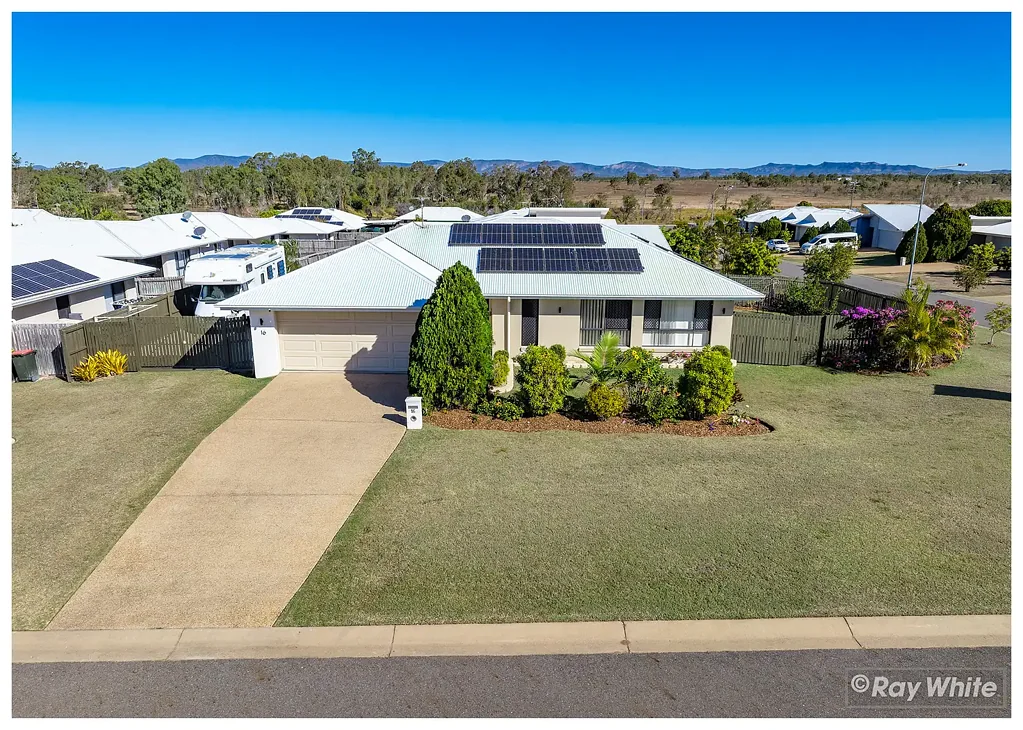 Gracemere 3 Bedroom Neat, Tidy & Ready to Enjoy - Corner Block Family Living