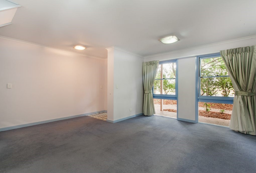 UNIT 4 90 THE AVENUE, PARKVILLE VIC 3052, 0 રૂમ, 0 બાથરૂમ, Townhouse