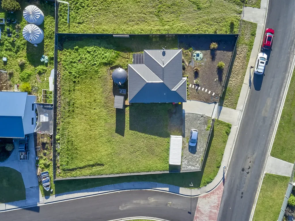 Coles Bay 3ห้องนอน Solidly Built Family Home in Swanwick