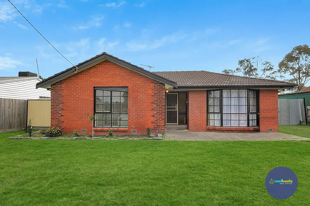 Walking Distance to Train Station!