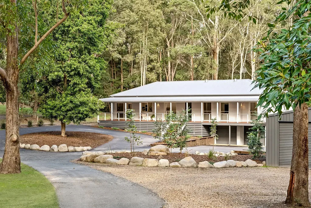 Tinbeerwah 4房  BEAUTIFULLY RENOVATED HINTERLAND HOME WITH HUGE SHED