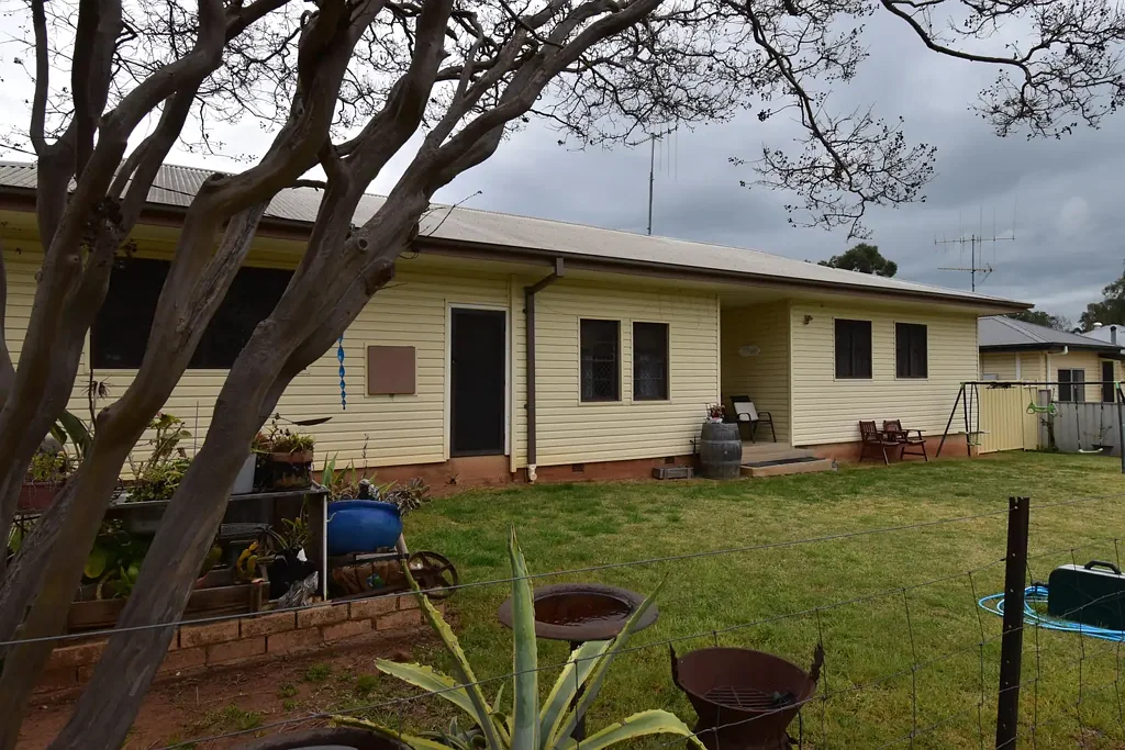 5 Pierce Street, Wellington, NSW 2820
