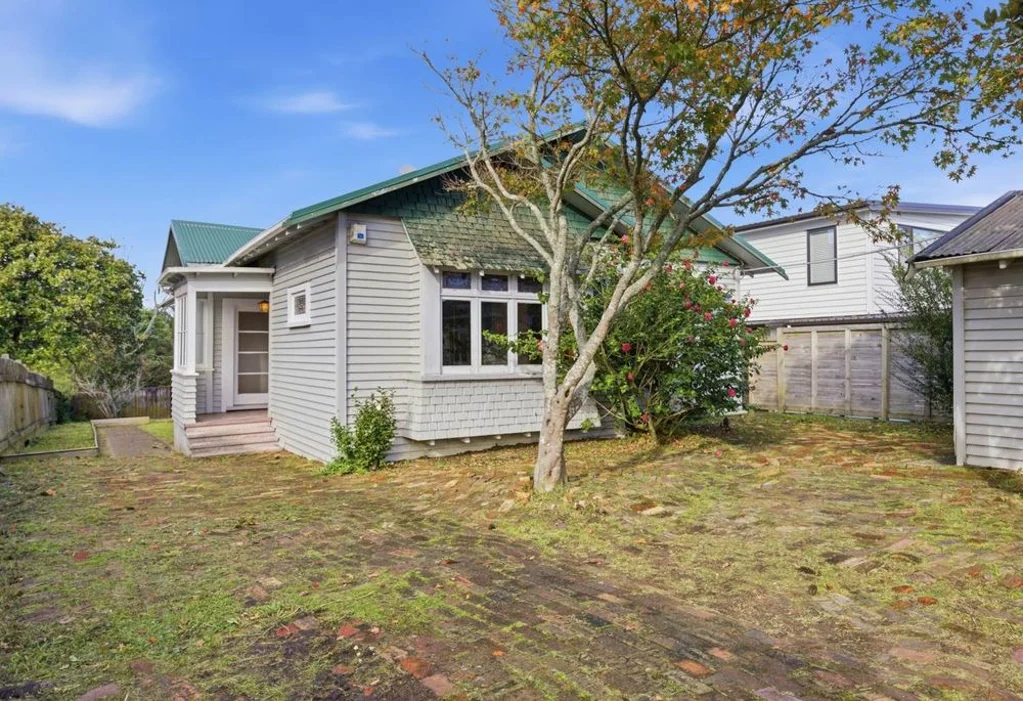 Grey Lynn 5બેડરૂમ Rare Grey Lynn Do Up on 905m2 land