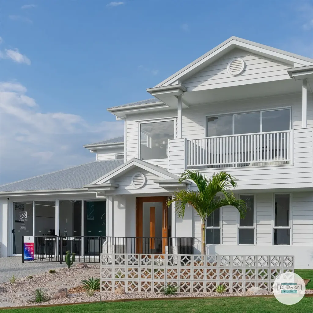 Flagstone 4Moenga Property Preview - Be the envy of all your friends and family with this show-stopping home!