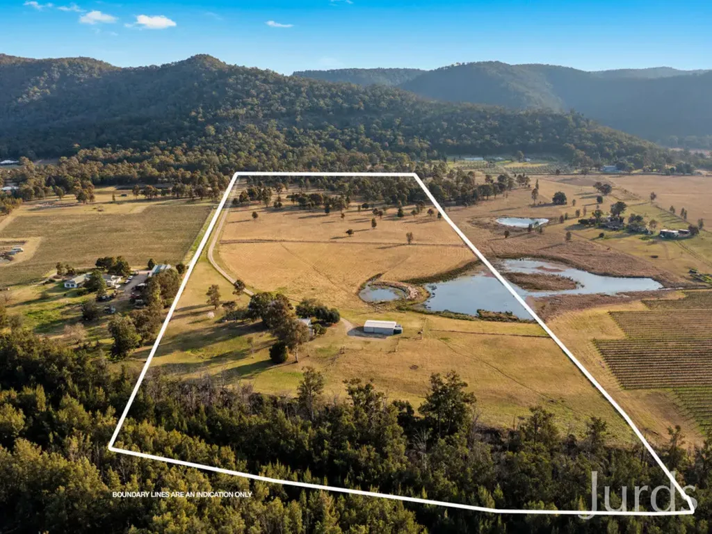 Broke HUNTER VALLEY WINE COUNTRY DELIGHT