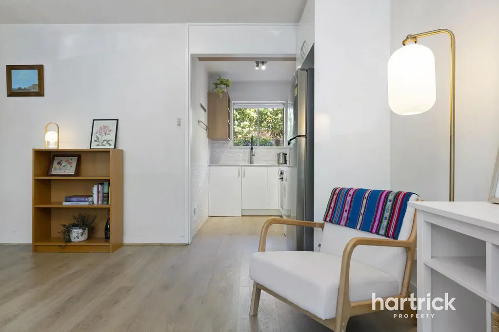 Ripponlea 2 Bedroom Beautifully Presented Ground Floor Apartment