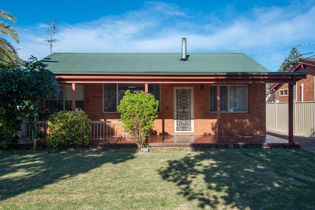 Tomakin 3 Bedroom Jewel on the South Coast!