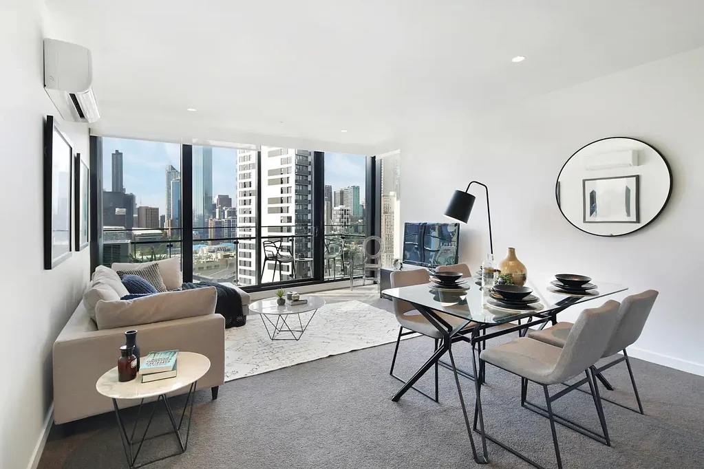 Contemporary City Living in Prestigious Southbank Address