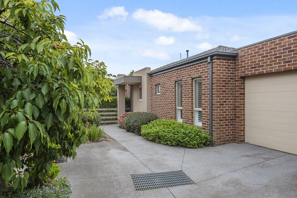 3/6 Francis Crescent, Gisborne, VIC 3437