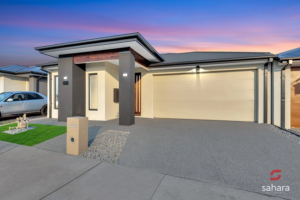 42 Brockwood Street, Deanside, VIC 3336