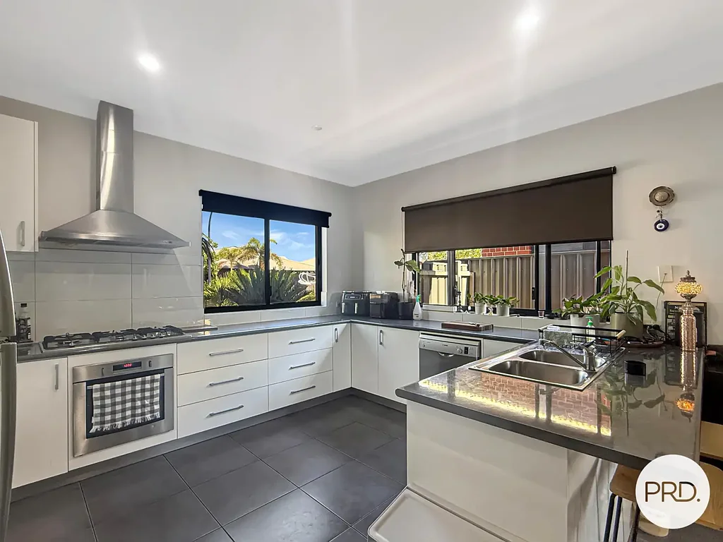 94 Marniyarra Loop, Baynton, WA 6714
