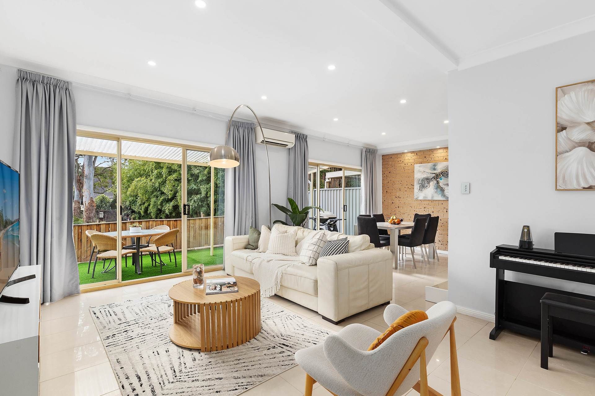 UNIT 3 409 NORTH ROCKS RD, CARLINGFORD NSW 2118, 0 غرف, 0 حمامات, Townhouse