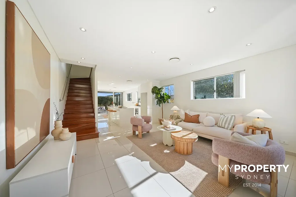 Dundas Valley 3 Slaapkamer A RARE 322m2 LIFESTYLE SANCTUARY WITH HOUSE-LIKE OUTDOOR SPACE