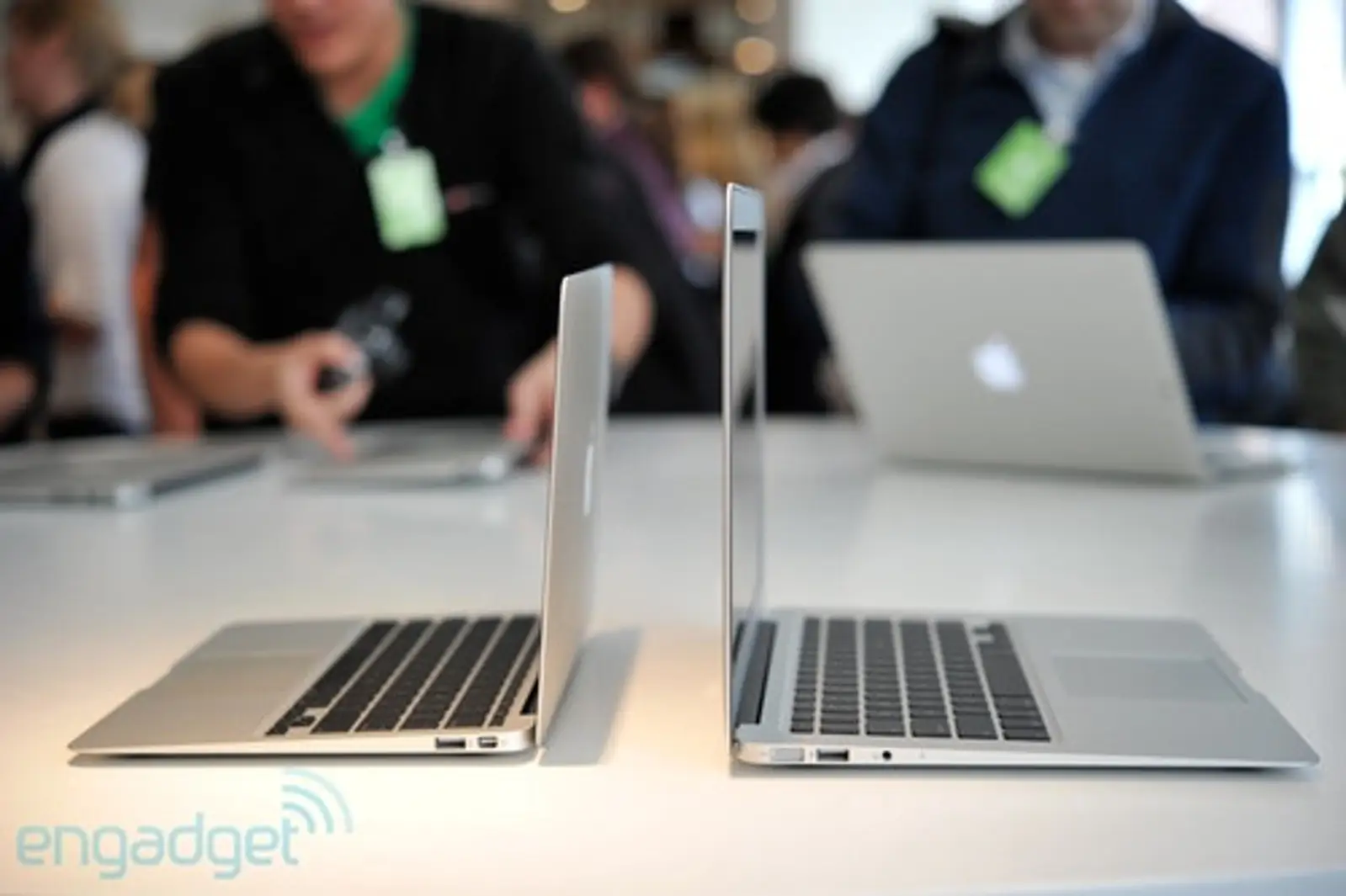 苹果AirPods 和MacBookPro系列即将出新,蝴蝶键盘或将被永久替代