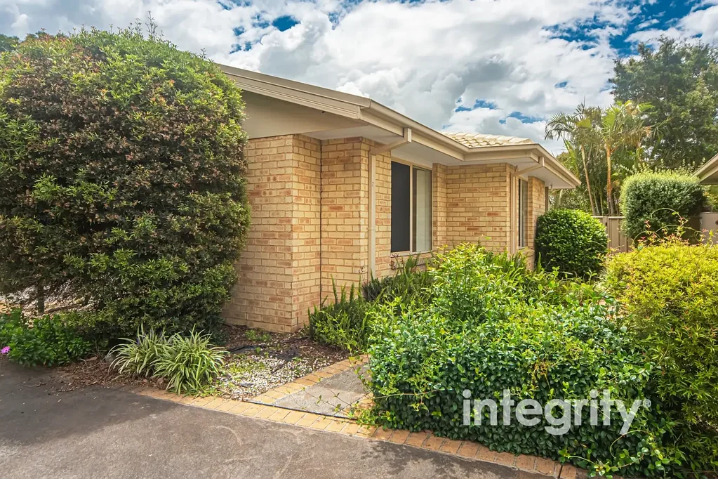 7/22 Mattes Way, Bomaderry, NSW 2541