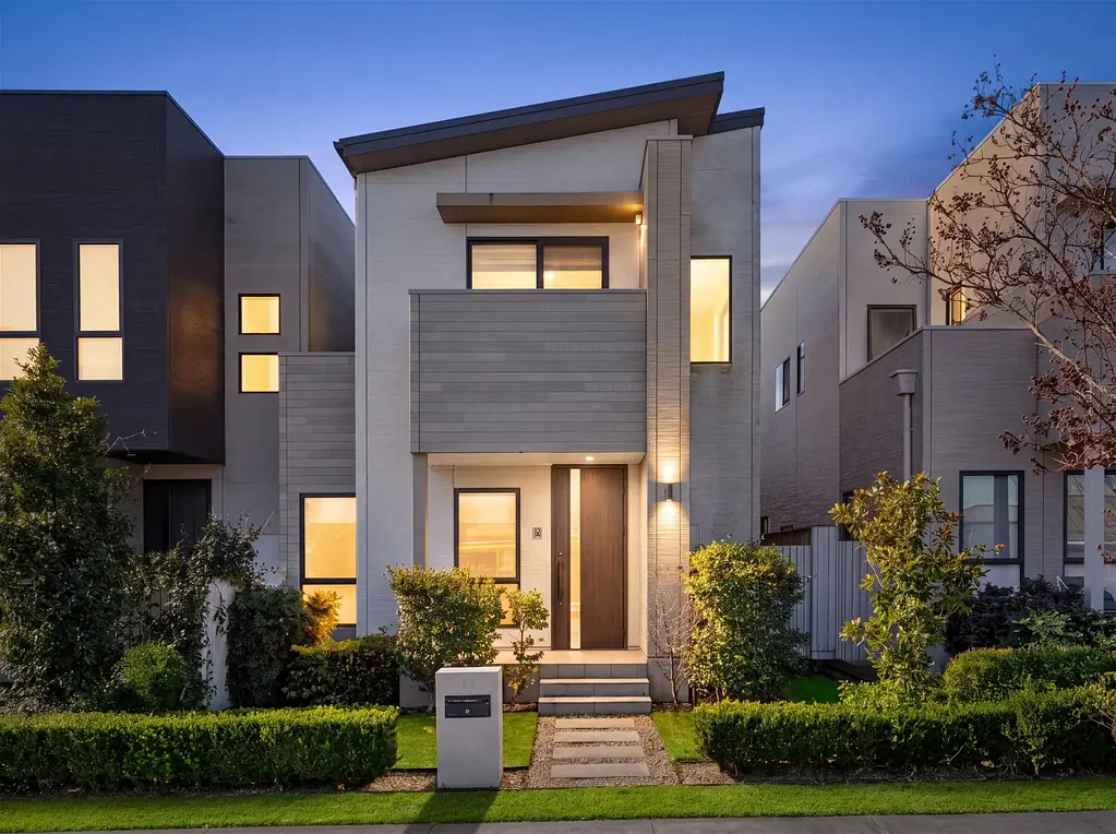 Gledswood Hills 3房 现代联排别墅生活！ Modern Terrace Living!