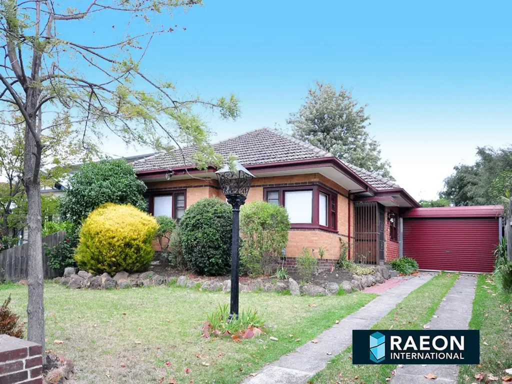 Prime Balwyn location - close to schools, transport & shopping