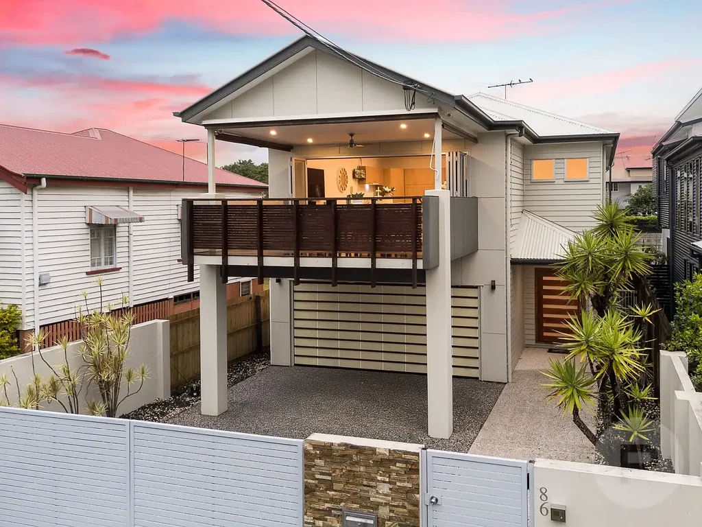 Fairfield 5침실 PERFECTLY POSITIONED FAMILY HOME FOR LIFESTYLE AND CONVENIENCE