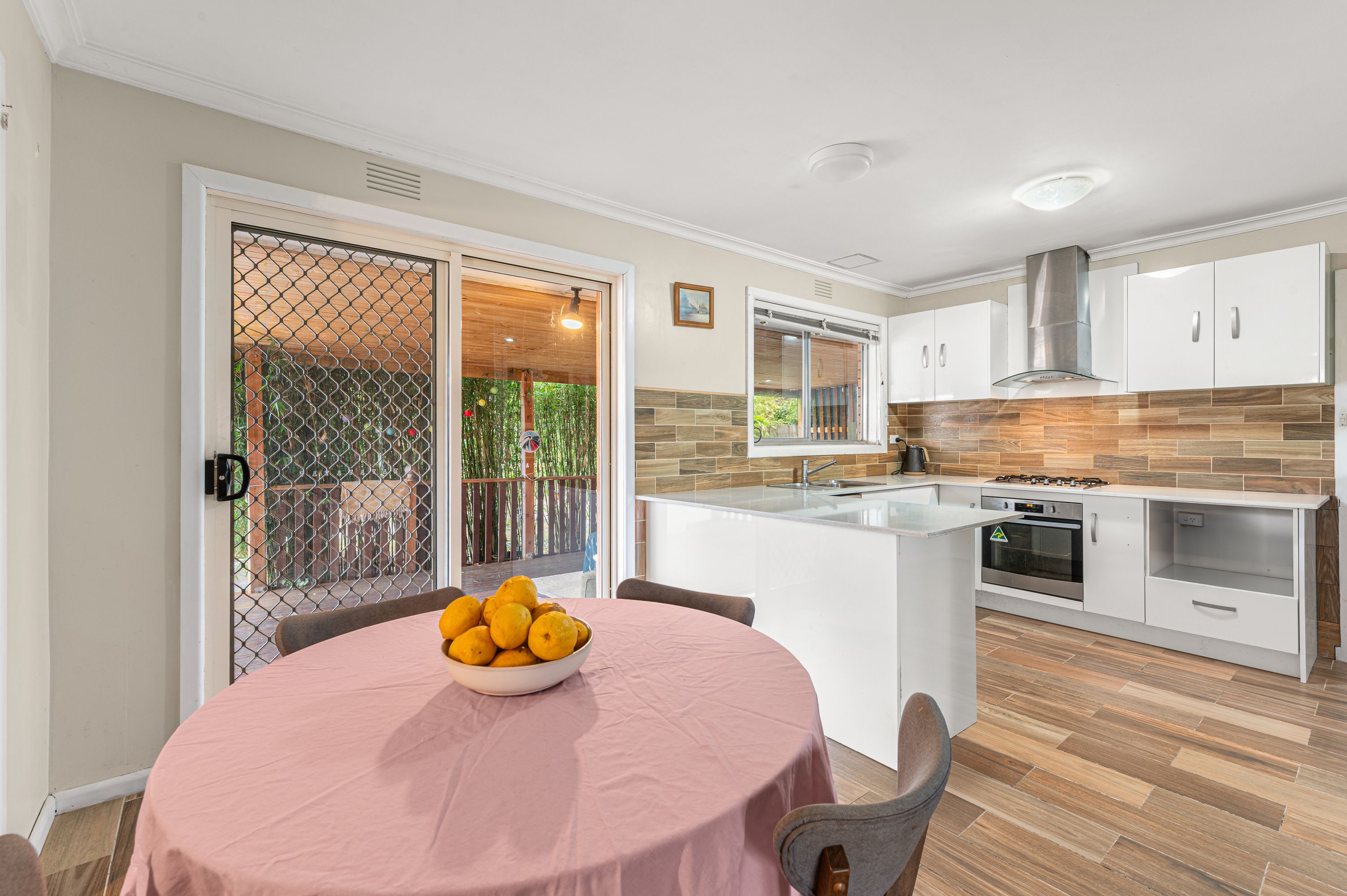 16 KELVIN GR, SOUTH MORANG VIC 3752, 0部屋, 0バスルーム, House