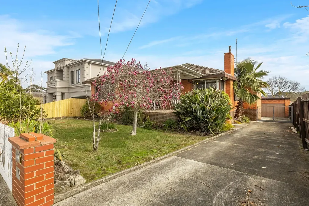 Large Family Home with a Face Lift!