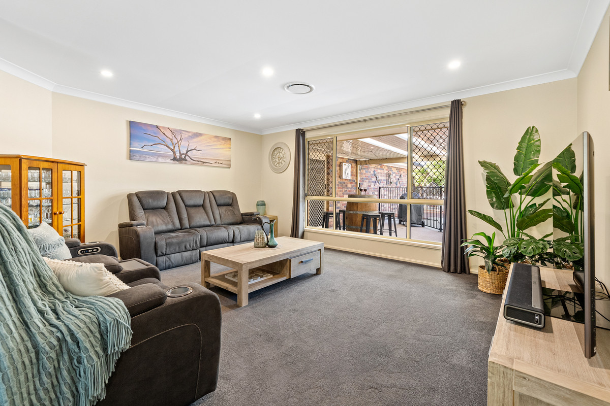 92 HANOVER DR, ALEXANDRA HILLS QLD 4161, 0 chambres, 0 salles de bain, House