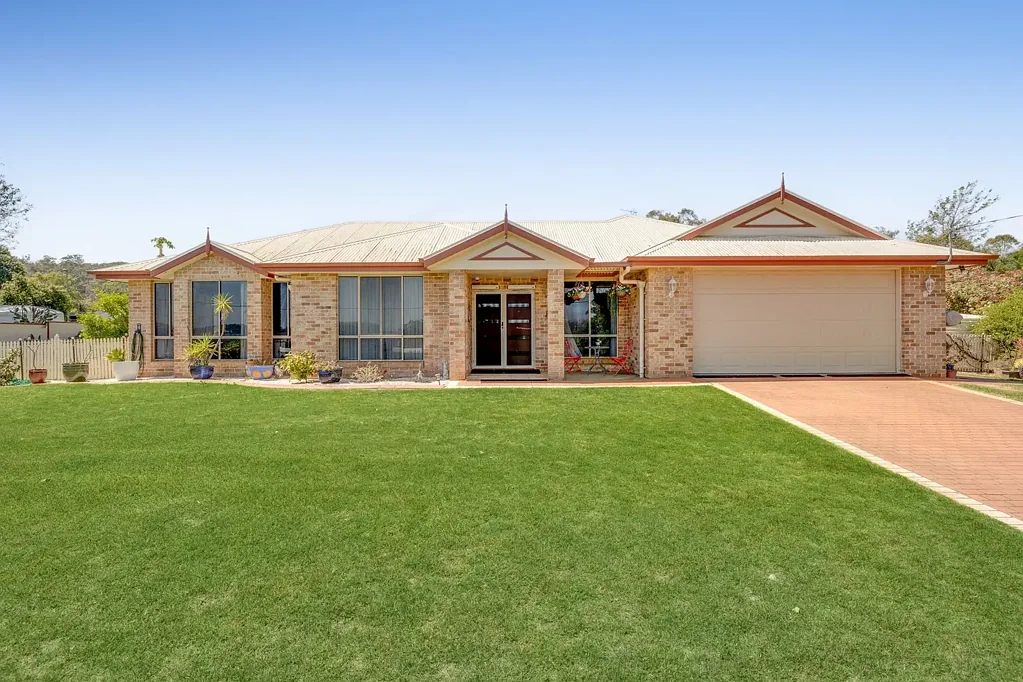 2a Academy Court, Glenvale, QLD 4350