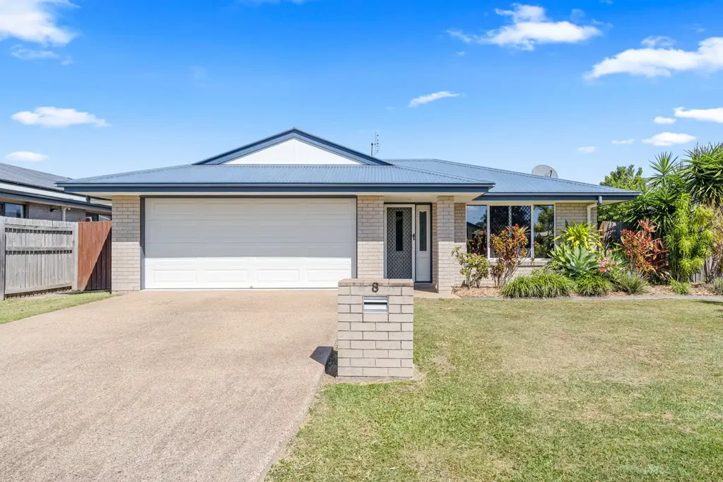 Lovely modern home in central but quiet location