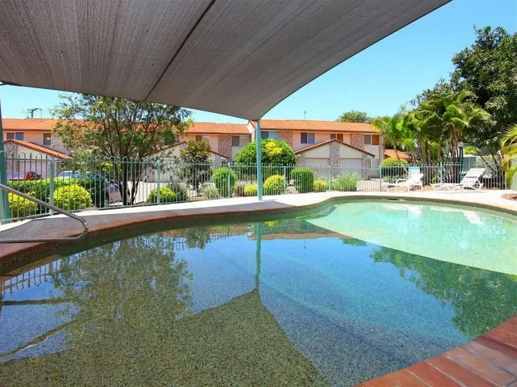 3/42 Murev way, Carrara, QLD 4211