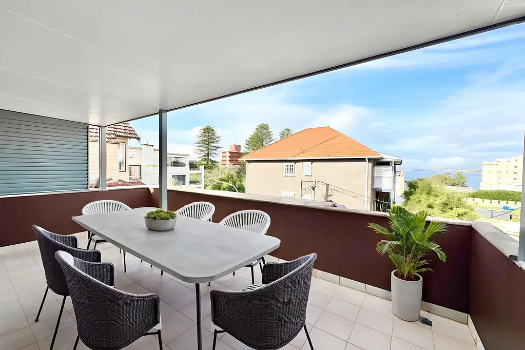 Harbour views – Location Location