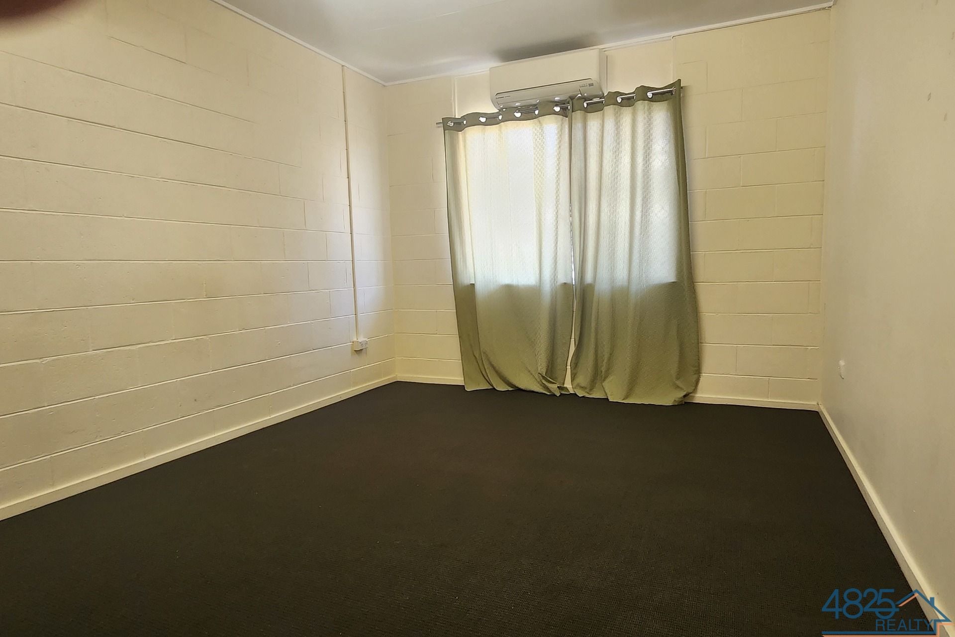 FLAT 3 34 FLYNN ST, MORNINGTON QLD 4825, 0 Schlafzimmer, 0 Badezimmer, Unit