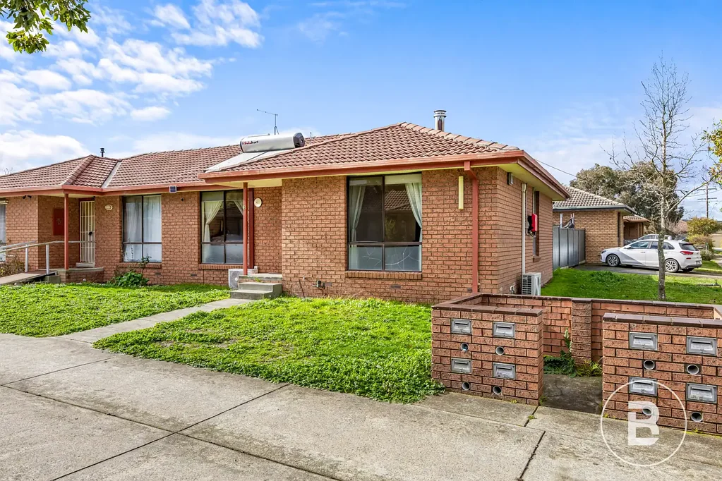 Sebastopol 2 Bedroom PREMIUM LOW MAINTENANCE UNIT IN A DESIRED SUBURB