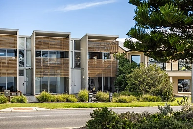 Encounter Bay 3कमरा Urban Industrial style & sunsets from a seafront encounter to envy