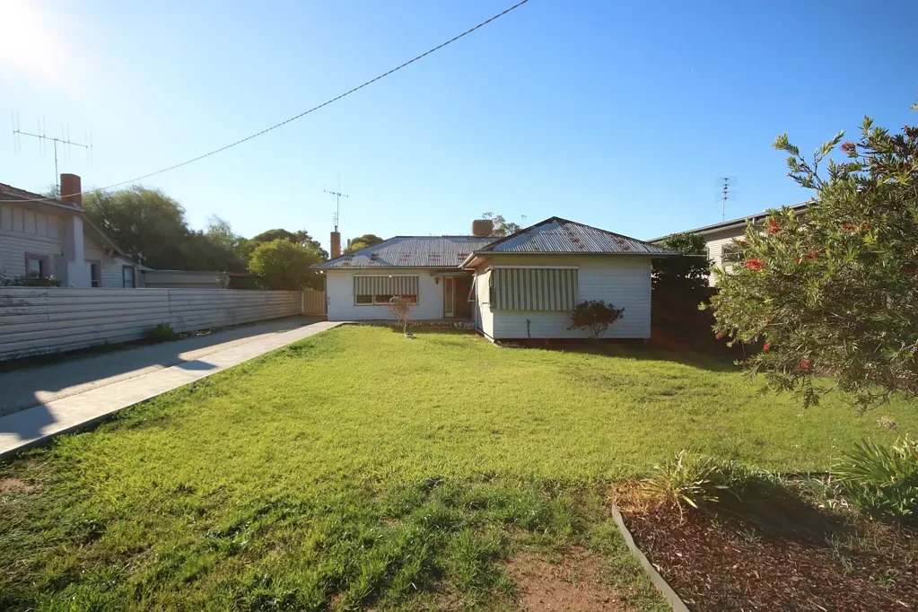 22 McKenzie Street, Rochester, VIC 3561