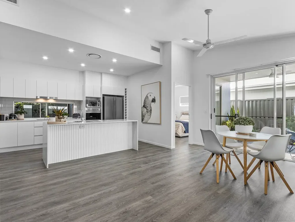 90/835 Boat Harbour Drive, Urangan, QLD 4655