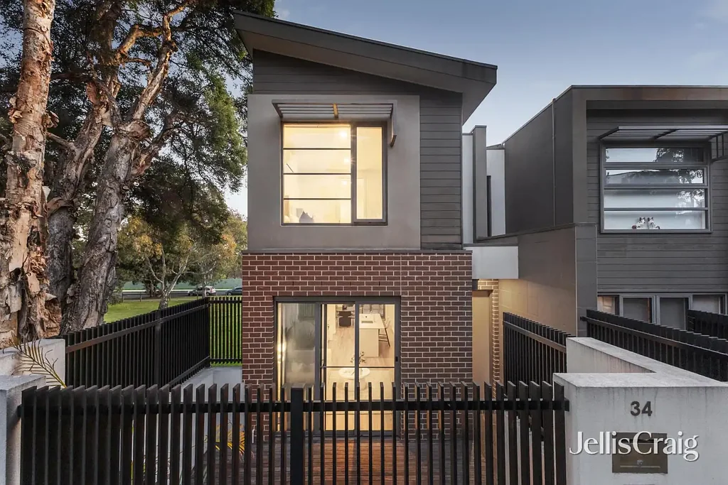 Bundoora 3ਬੈੱਡਰੂਮ Sun-Streamed Living. Lifestyle Advantages
