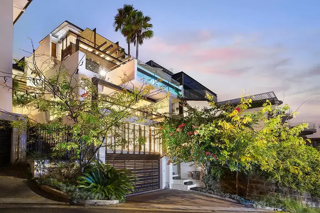 Darling Point 5غرفة نوم 'Airam' - Landmark Architectural Residence with Iconic Harbour Views