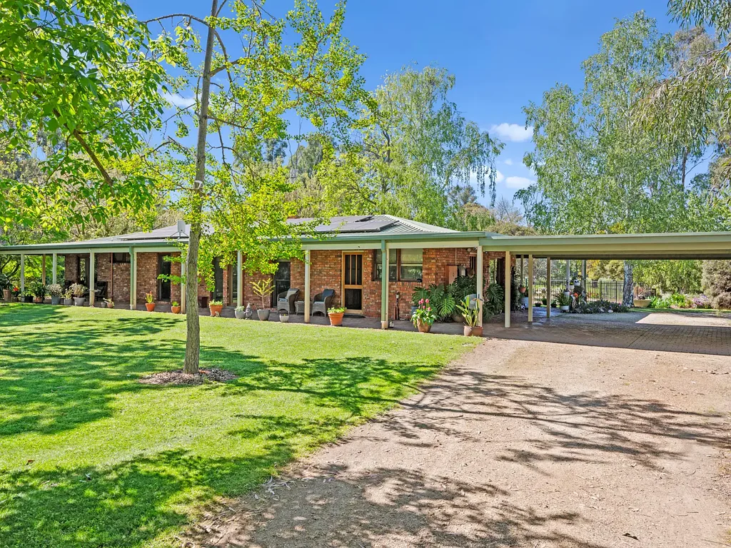 15 Grant Drive, Benalla, VIC 3672
