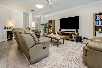78-80 Riflebird Drive, Upper Caboolture, QLD 4510, 5 habitaciones, 3 baños, House