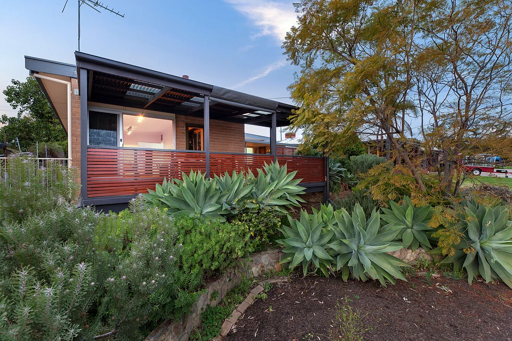 9 Gwender Terrace, Para Hills, SA 5096