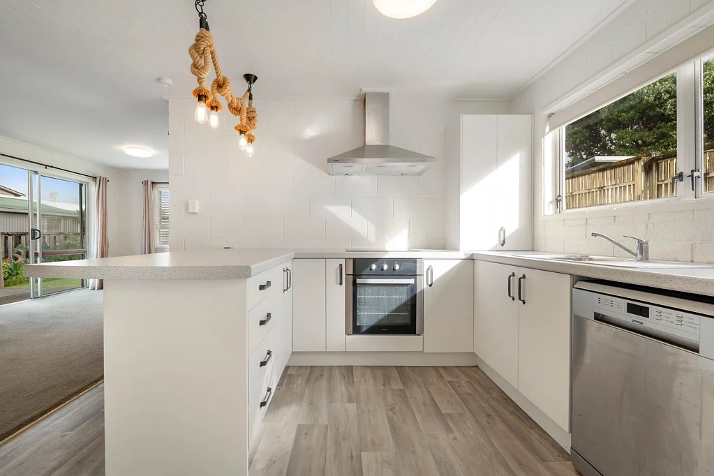 Waihi Beach 2房  Retired? Single? First Home Buyer?
