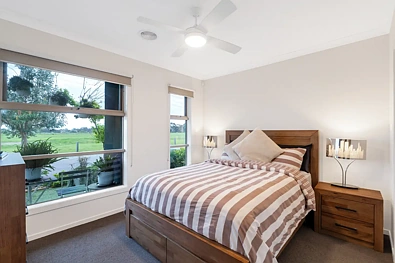 बेडरूम - 49 Ginger Crescent, Mickleham, VIC 3064