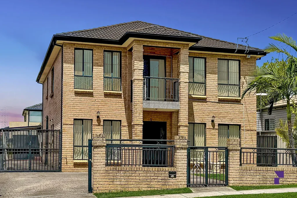 54 Banksia Road, Greenacre, NSW 2190