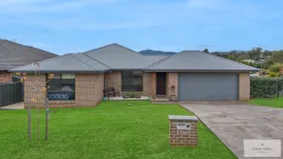 2 BURGUNDY WAY, North Tamworth