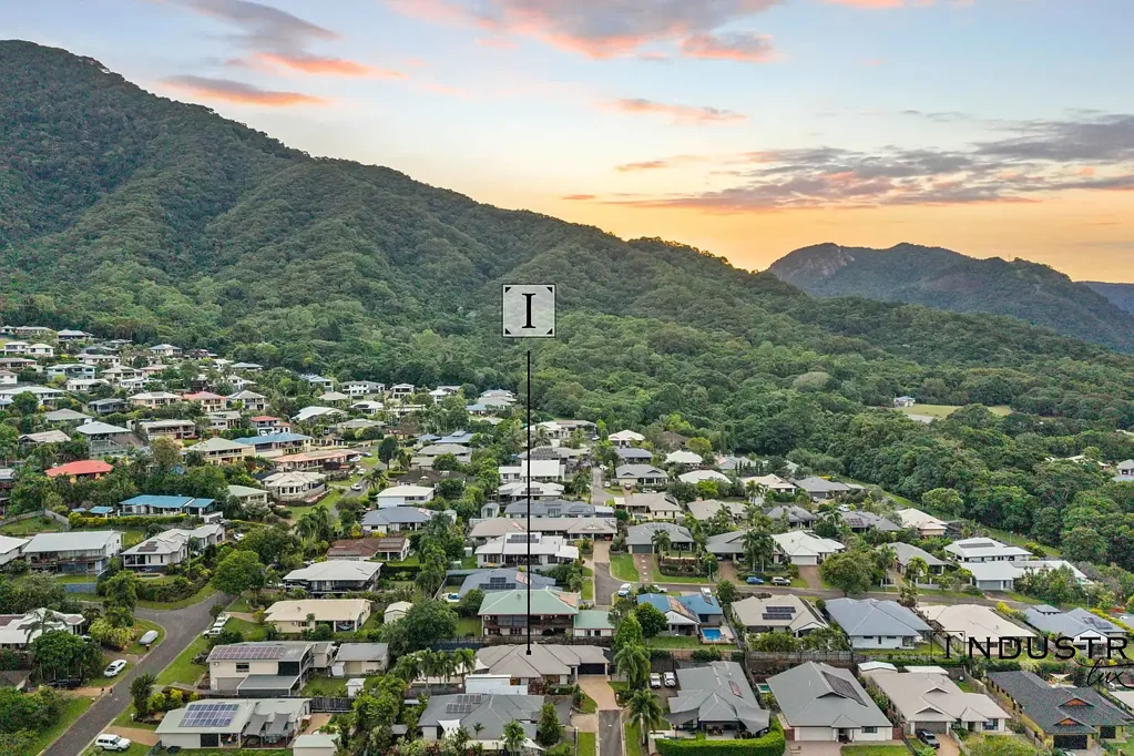 Redlynch 4Phòng ngủ Spacious Executive Family Living in a Peaceful Redlynch Rise