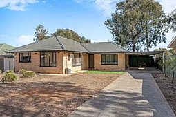 8 Snowdon Avenue, Salisbury East