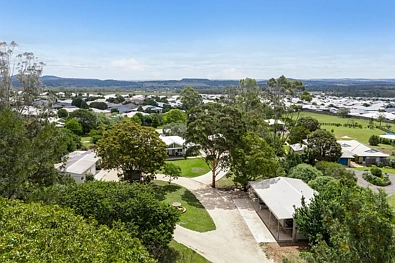 19 Bowtell Drive, Highfields, QLD 4352, 7 ਕਮਰੇ, 5 ਬਾਥਰੂਮ, House
