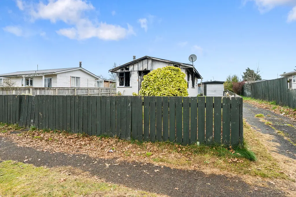 Turangi 3Habitaciones Buy Me Burnt